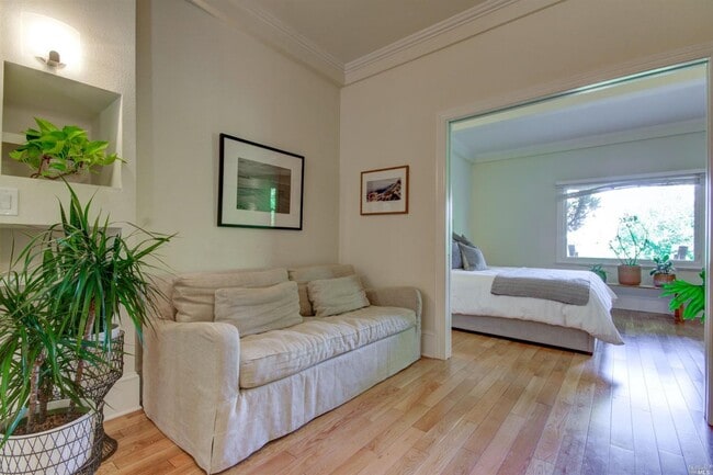 Building Photo - 346 Corte Madera Ave