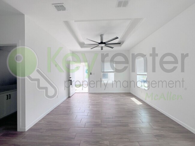 Building Photo - SUPER LOW PRICED - Like Brand New 2bed/2bath Apartment in Edinburg. Don't Miss Out!