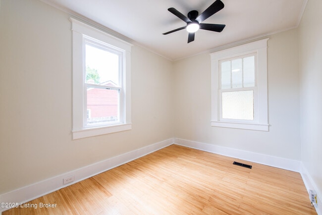 Building Photo - 1671 Trigg St