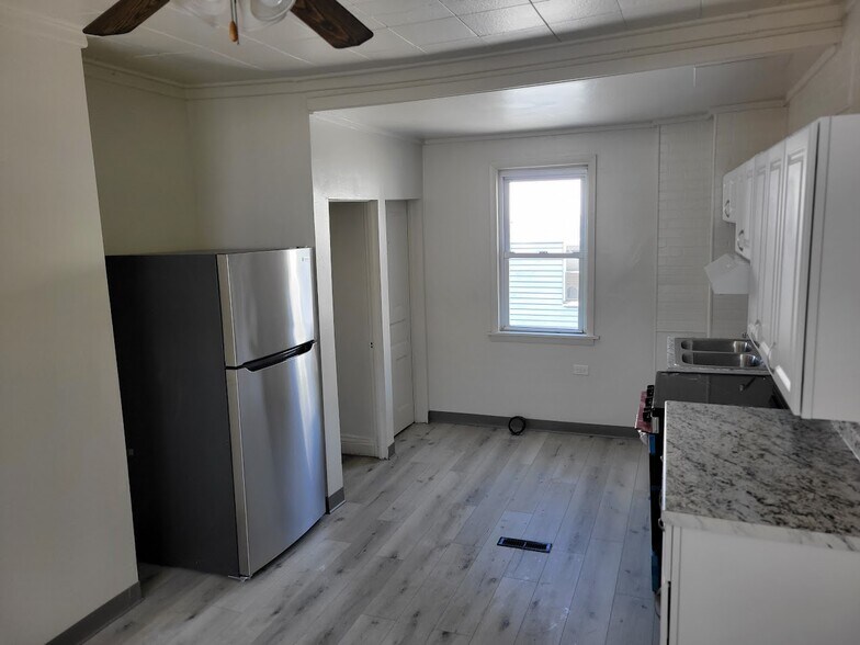 Building Photo - 425 Ohio Ave