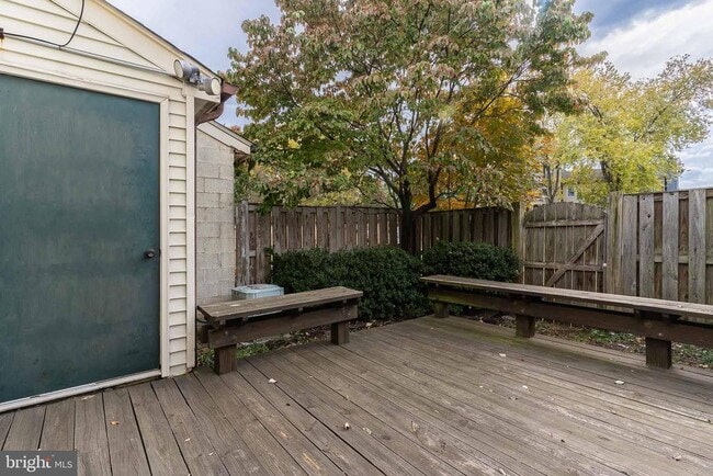 Building Photo - 14405 Black Horse Ct