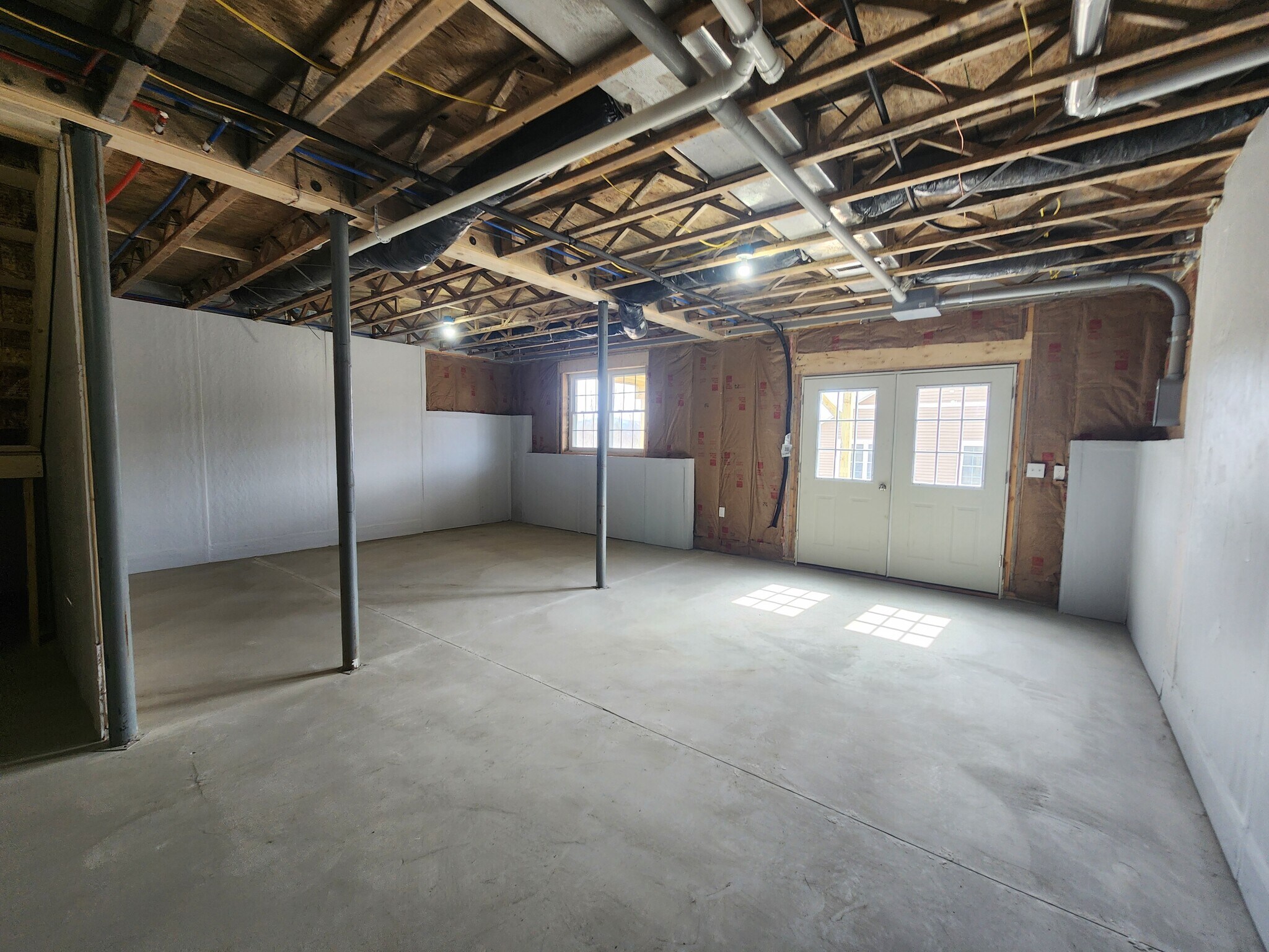 Building Photo - 75 Ivan Dr