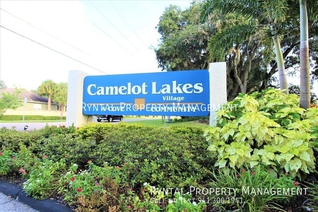 Building Photo - 5803 Danbury Ln