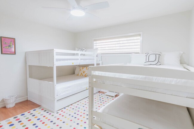 Building Photo - 5008 Onstad St