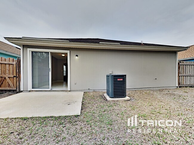 Building Photo - 4300 Lindy Trail