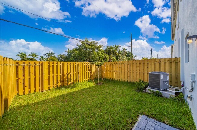 Building Photo - 28871 SW 162nd Ct