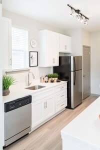 Building Photo - Skybrook Apartments