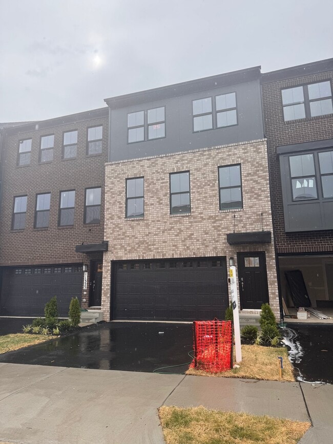 Building Photo - 11327 Hypatia Lp