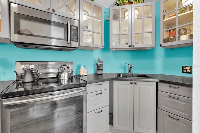 Building Photo - 3315 58th Ave S