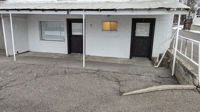 Building Photo - 2220 E 4500 S