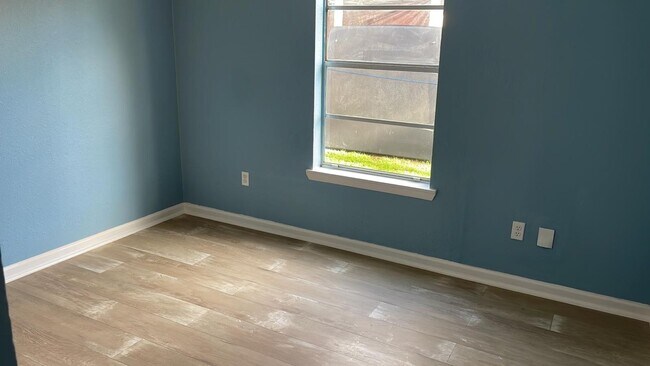 Building Photo - Beautiful house, perfect for you!!!