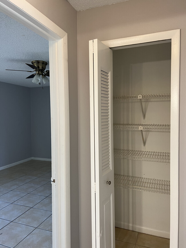 Additional closet between Master bedroom and bathroom - 4629 SW 8th Pl