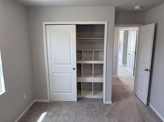 Building Photo - 9377 Mayflower Gulch Wy