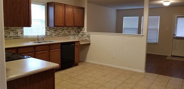 Building Photo - 12732 Northern Pine Dr