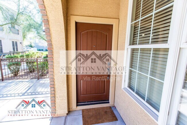 Building Photo - 2743 S Sulley Dr