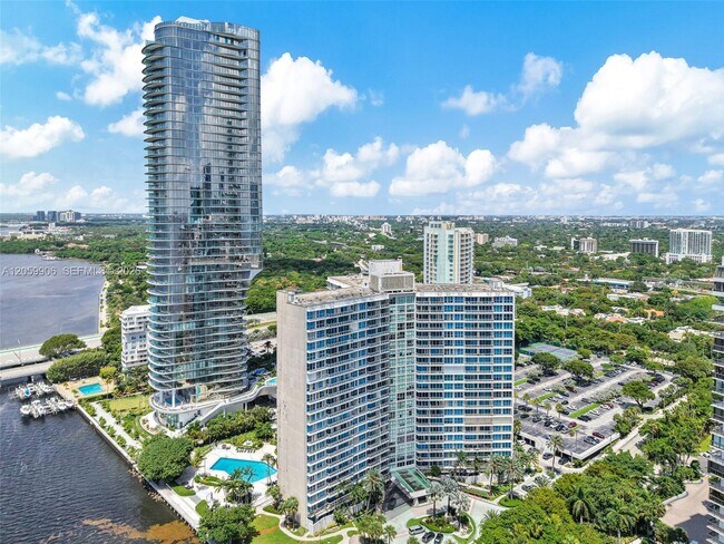 Building Photo - 2451 Brickell Ave