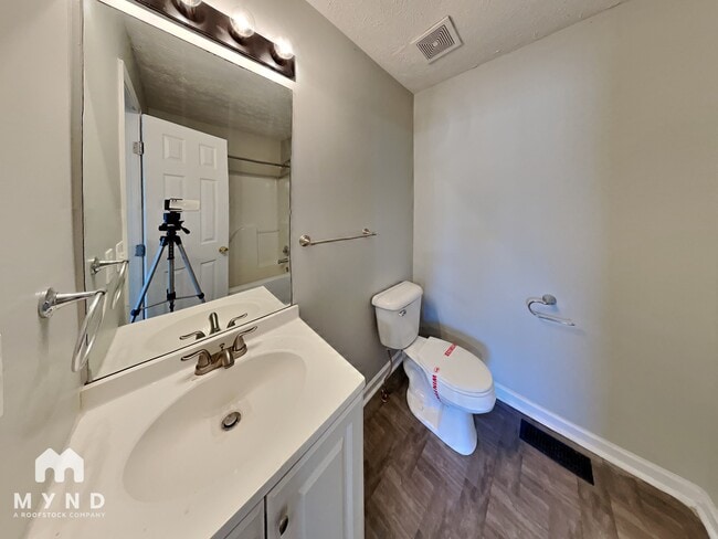 Building Photo - 48 Colby Ct