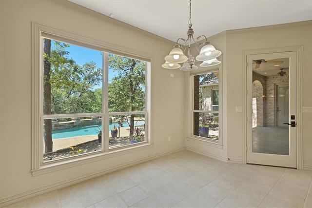 Building Photo - 10111 Bluffview Cir