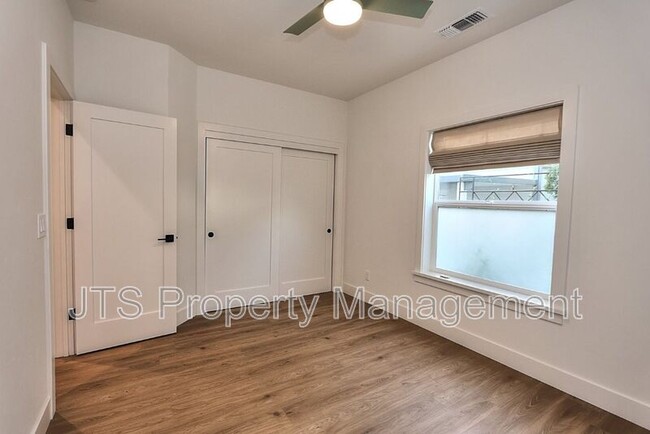Building Photo - 809 Figueroa St