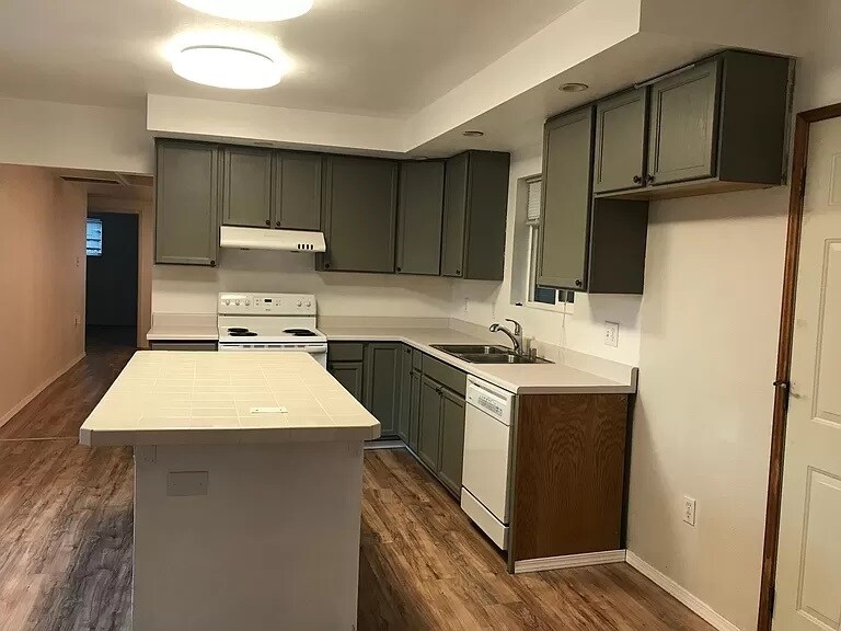 Kitchen a - 1816 N 145th St