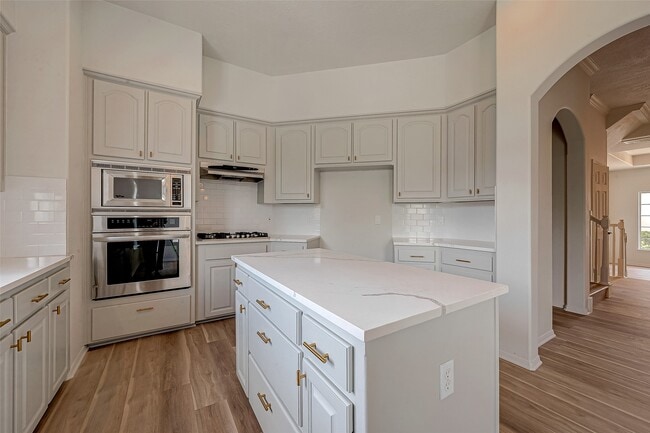 Building Photo - 2150 Stacy Knoll