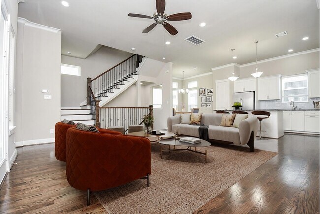 Building Photo - 812 Fisher St