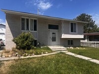 Building Photo - 2870 Hazelnut Dr