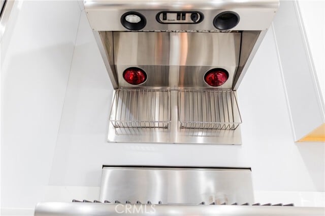 Building Photo - 536 Short St