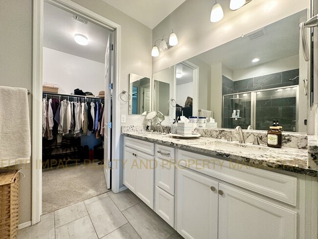 Building Photo - 6715 E Via Arroyo Azul