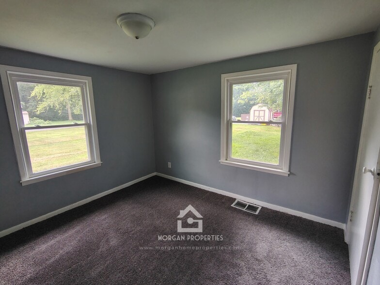 Building Photo - 605 Alexandria Pike