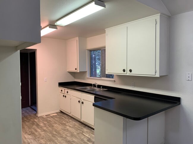 Building Photo - 14424 Wycliff Way