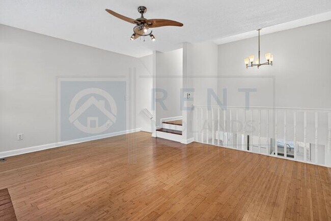 Building Photo - Beautiful Condo Available
