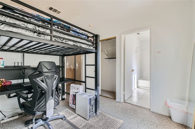 Building Photo - 8249 Cactus Canyon Ct
