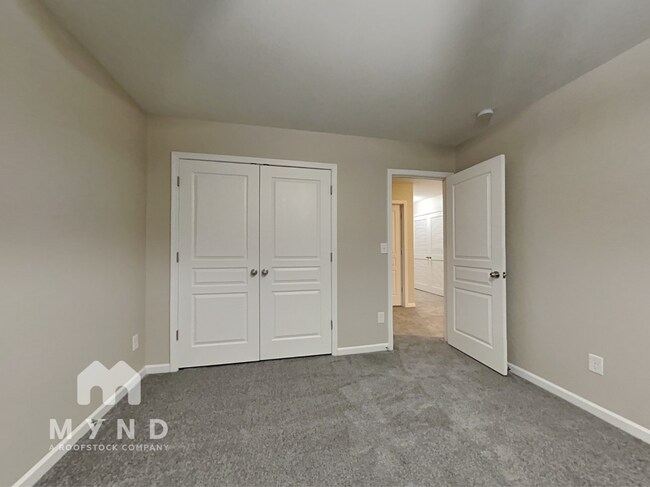 Building Photo - 11718 Sweetbriar Ridge Dr