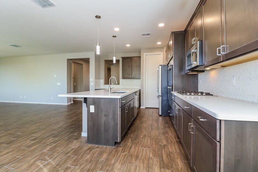 Building Photo - 21051 W Almeria Rd