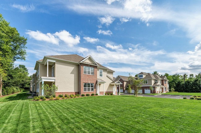 Building Photo - Magnolia Lane Luxury Apartments