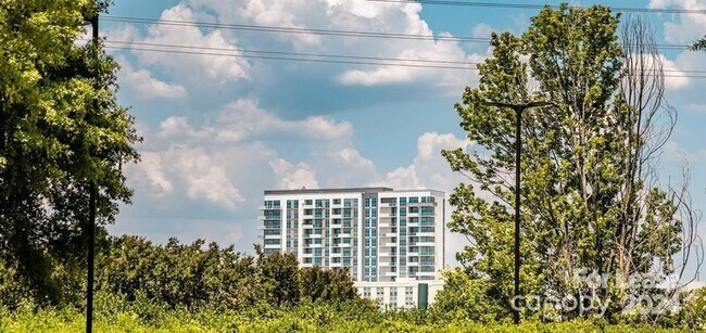 Building Photo - 13230 Ballantyne Corporate Pl