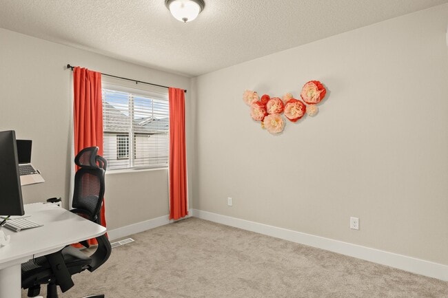 Building Photo - GORGEOUS SHERWOOD 3 BED/2.5 BATH+ OFFICE O...