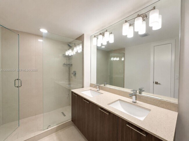Building Photo - 5252 NW 85th Ave