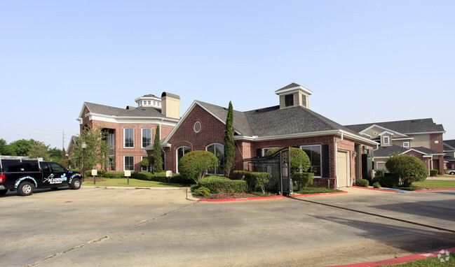 Primary Photo - Reading Park Apartments