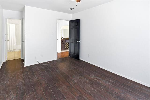 Building Photo - 3324 Green Ridge St