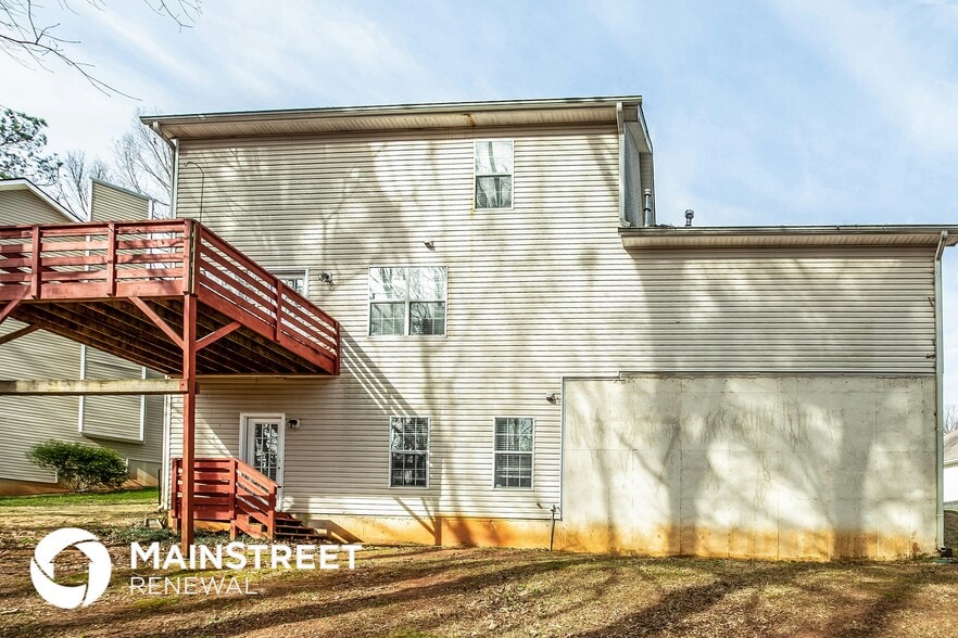 Building Photo - 200 Princeton Way