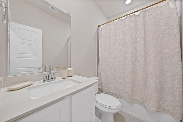 Building Photo - 9720 Lariat Dr