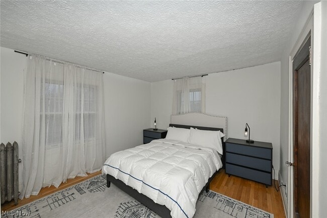 Building Photo - 2927 Huntington Rd