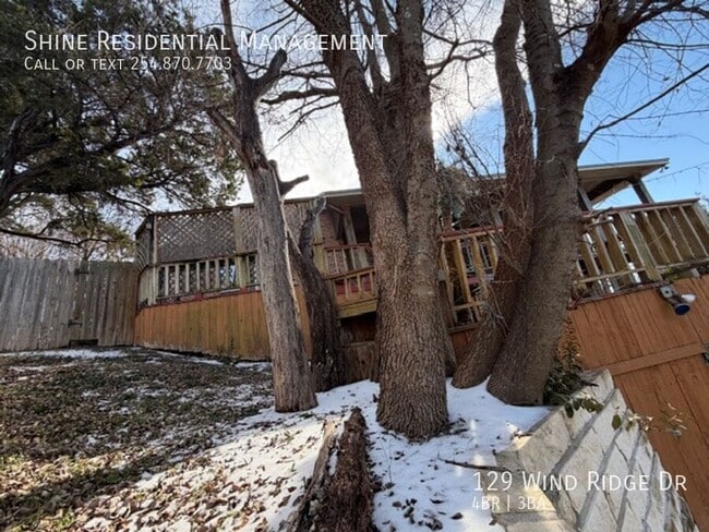 Building Photo - 129 Wind Ridge Dr