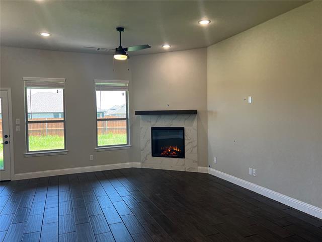 Building Photo - 249 Lillian Ln