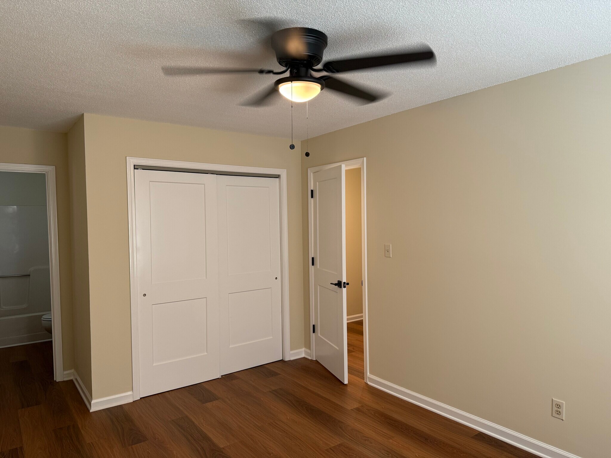 Master bedroom - 775 Indian Mound Rd SE