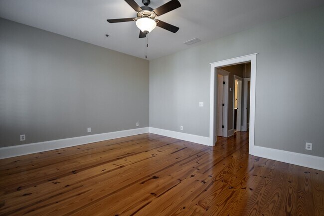 Building Photo - 83 Charter Oak Dr