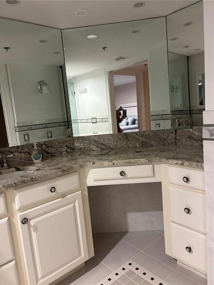 Building Photo - 1600 Gulf Blvd