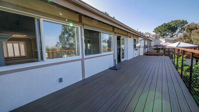 Building Photo - Beautiful 4 bed/2.5 bath house in Del Mar